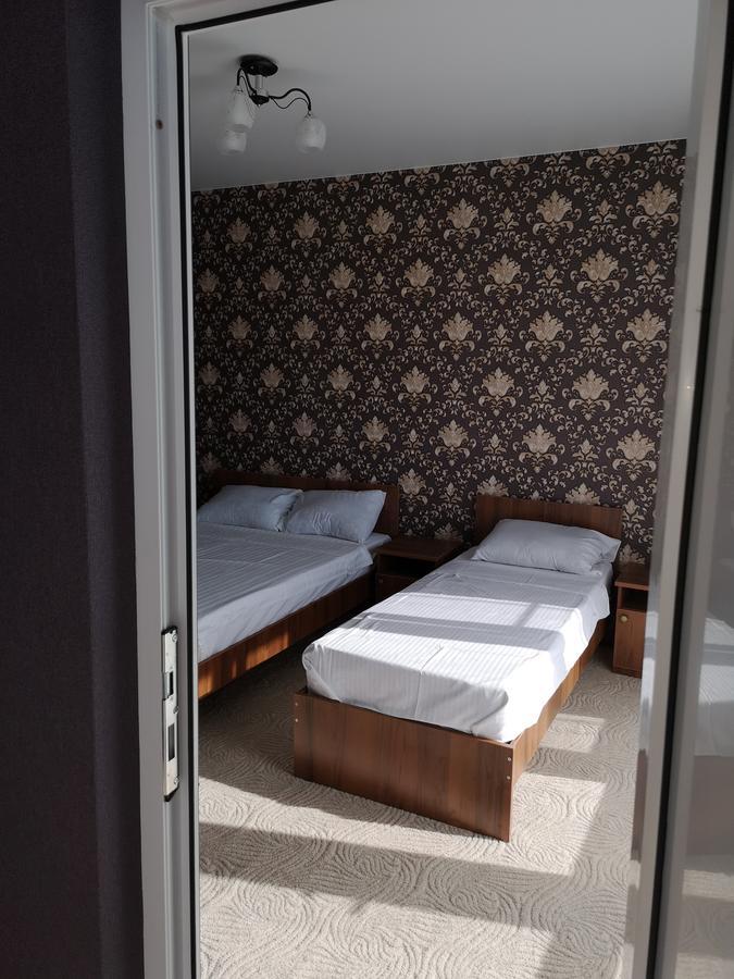 Alsar Hotel Alakhadze Bagian luar foto