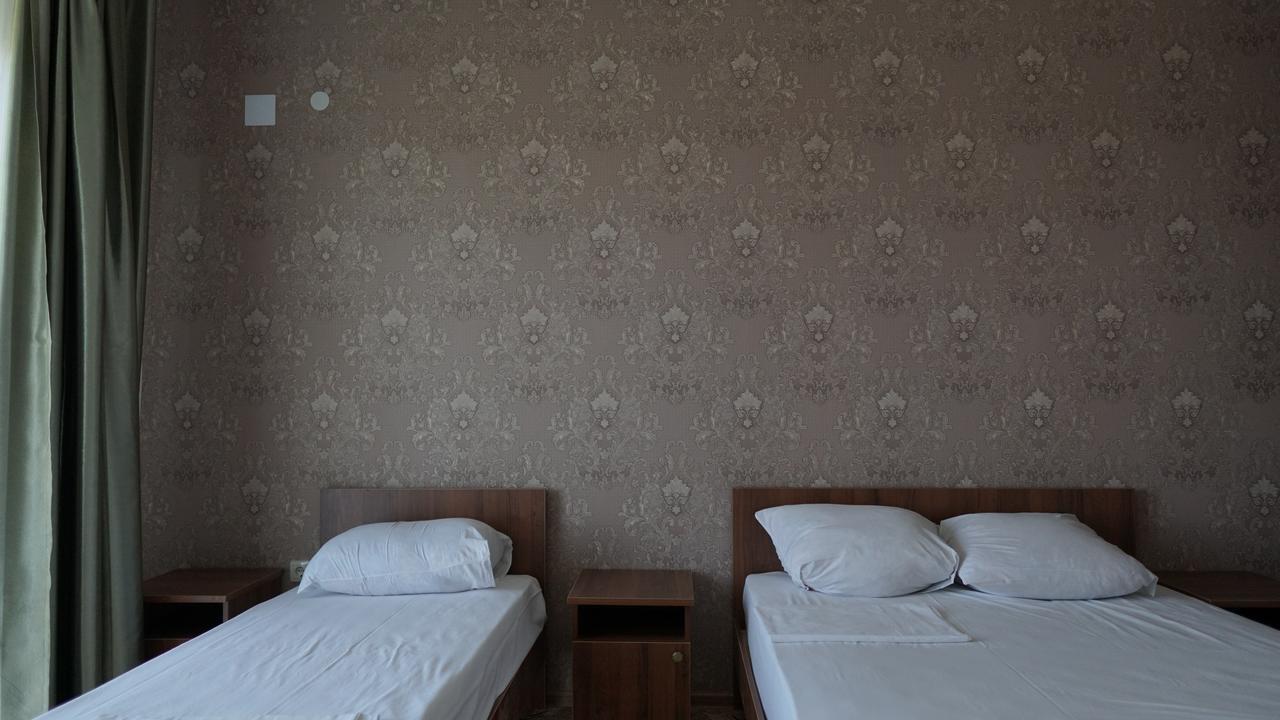 Alsar Hotel Alakhadze Bagian luar foto